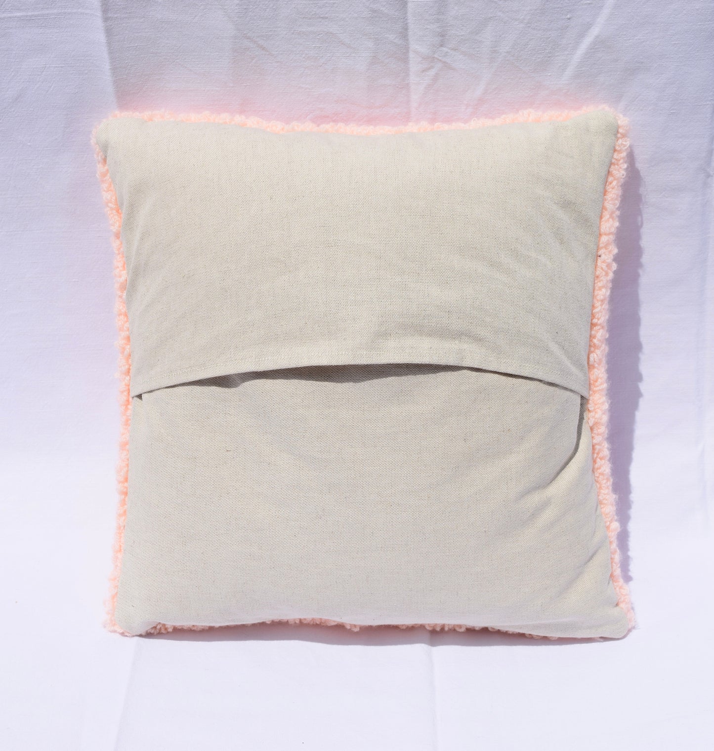Lava cushion